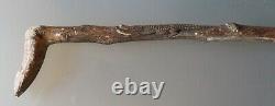 03/25 Vintage Hand-Carved Folk Art Walking Stick withAlligator Detail Knotted Wood