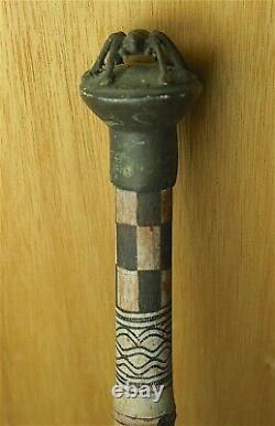 19th / 20th C WALKING CANE, SPIDER KNOB, SCRATCH CARVED BAMBOO. WEST AFRICAN