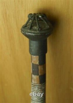 19th / 20th C WALKING CANE, SPIDER KNOB, SCRATCH CARVED BAMBOO. WEST AFRICAN