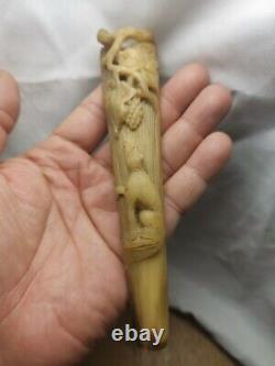 A Chinese Antique Hand Carved Horn Walking Stick Handle With A Fox Under the