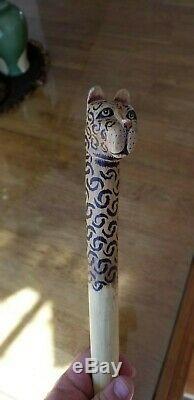 VINTAGE HAND CARVED CANE HAND PAINTED WALKING Stick Cheetah Leopard Cat Wood