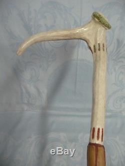 VINTAGE WOODEN WALKING STICK/CANE withANTLER HANDLE & CARVED TOP